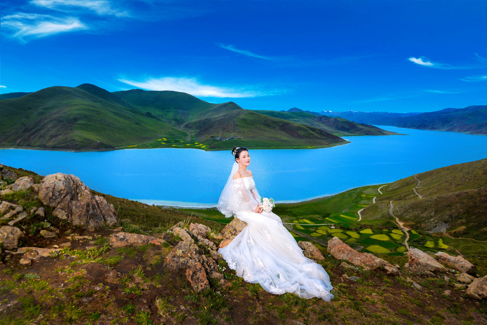 羊卓雍措婚纱照[小红花][小红花][小红花]#拉萨# #婚纱# #旅拍# #旅拍