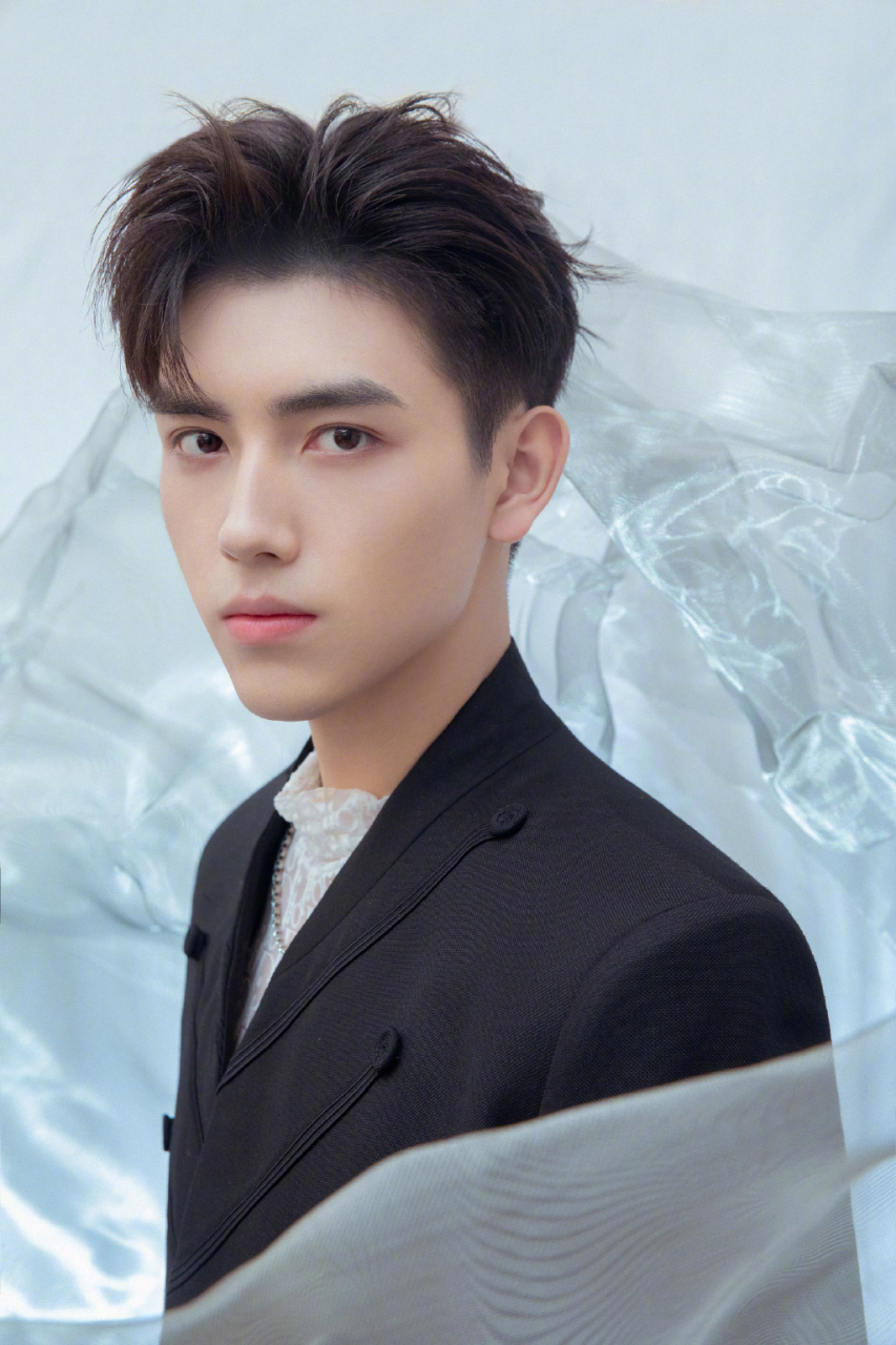 1 杜淳想要儿女双全 2 龚俊新戏不出意外还是吉装 3.