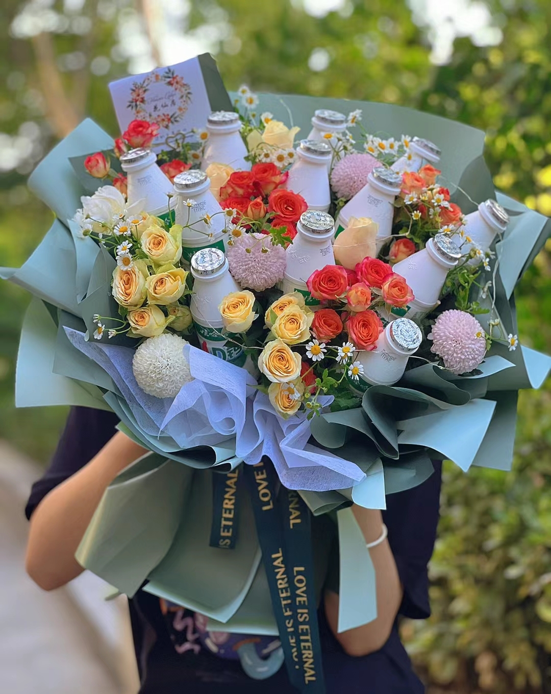 娃哈哈ad钙奶花束,唤醒了童年的美好记忆