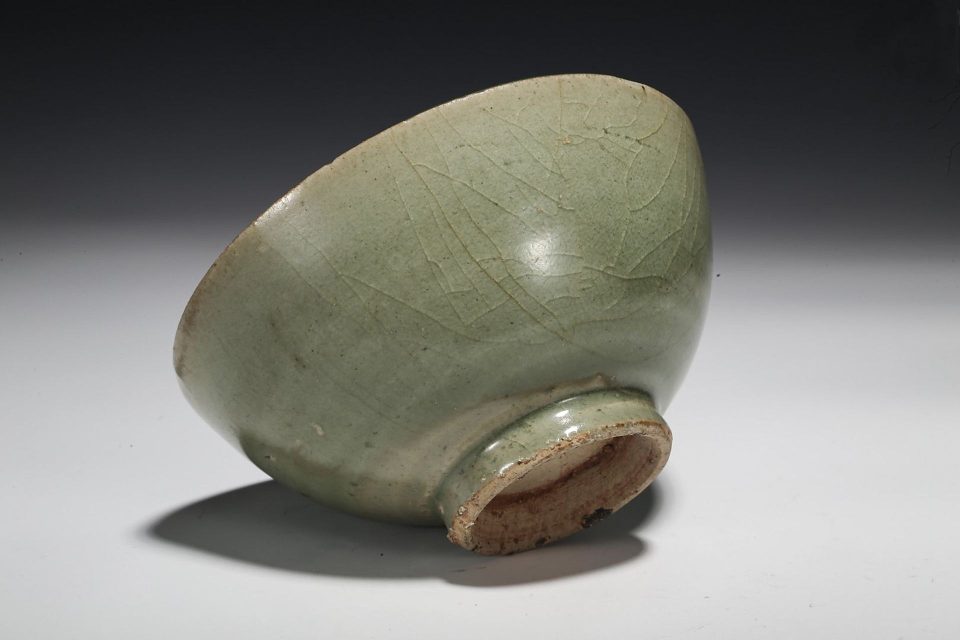 古董艺术品# 此件元明龙泉窑青釉碗,口径14.5cm,高7cm,底径5.