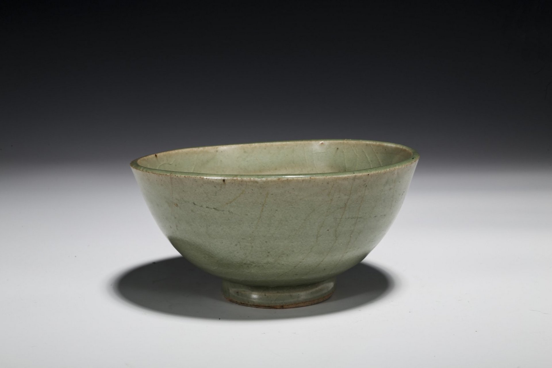 古董艺术品# 此件元明龙泉窑青釉碗,口径14.5cm,高7cm,底径5.