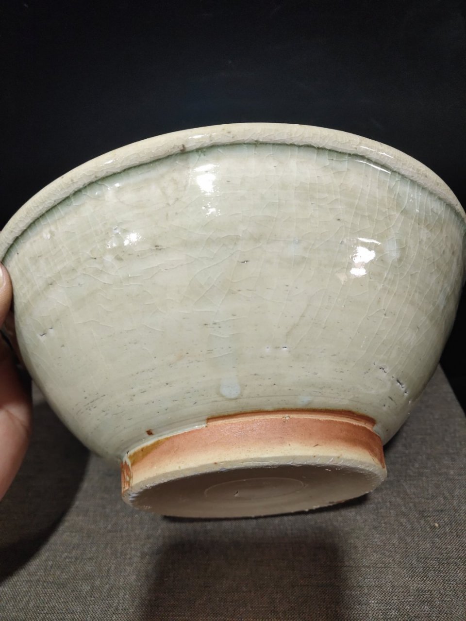 古董艺术品# #瓷器鉴赏# 此件影青研钵釉面温润,亮泽通透,釉色清润怡