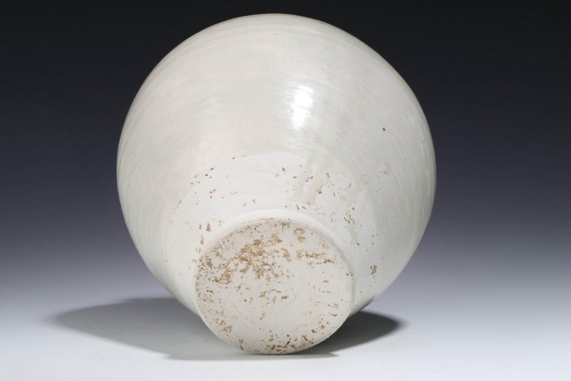 古董艺术品# #瓷器鉴赏# 此件唐·巩县窑白釉四系盖罐,口径8.