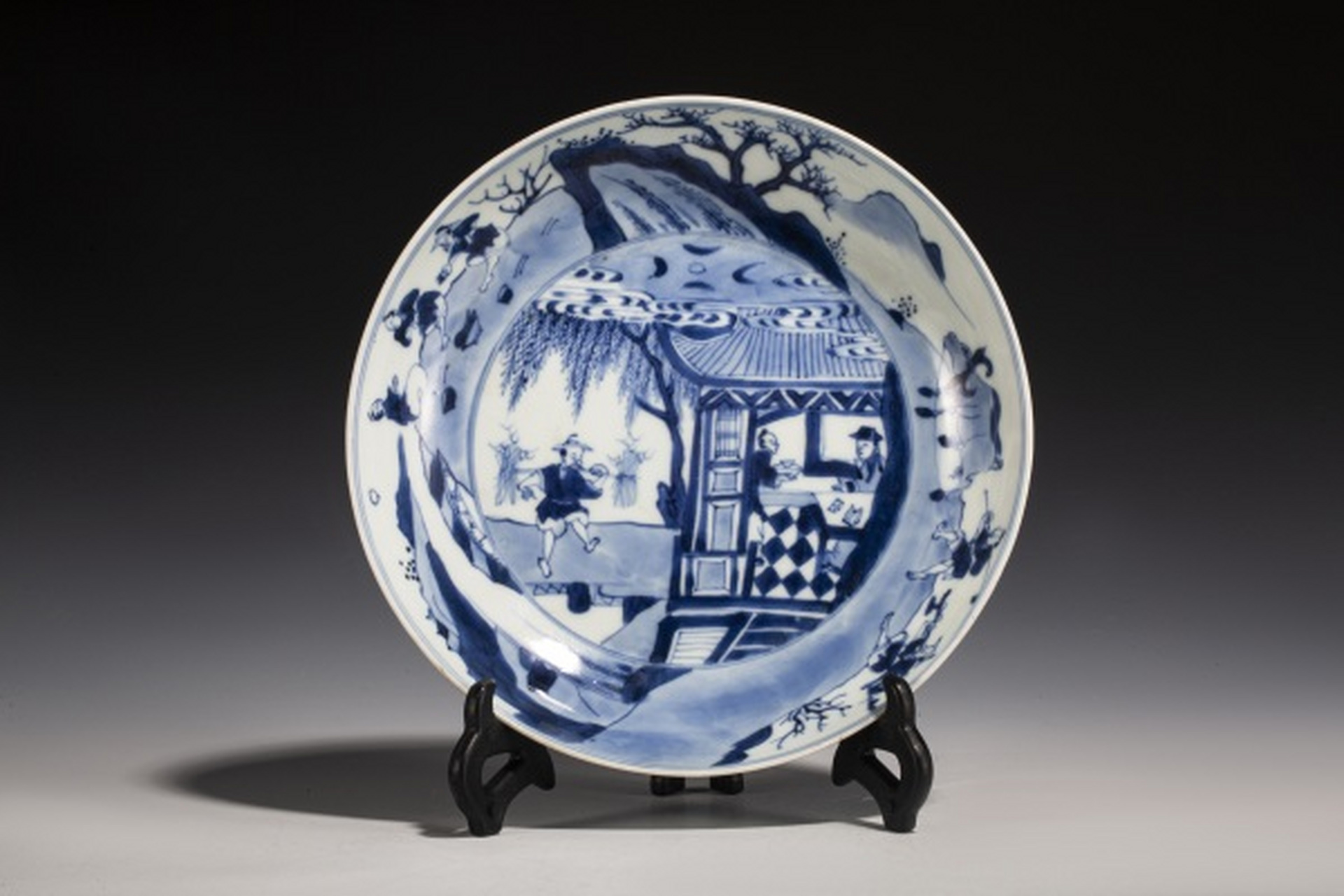 古董艺术品# #瓷器鉴赏# 此件清雍正·青花渔樵耕读纹盘,口径20.