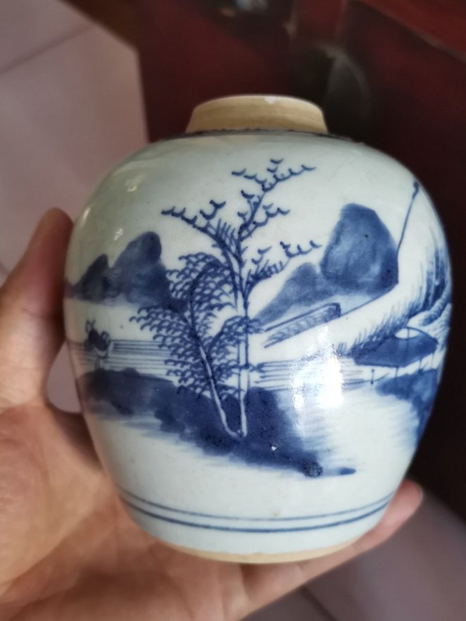 91藏友咨询:老师好,我是个爱好古玩收藏者,在地摊上淘得小罐,新旧