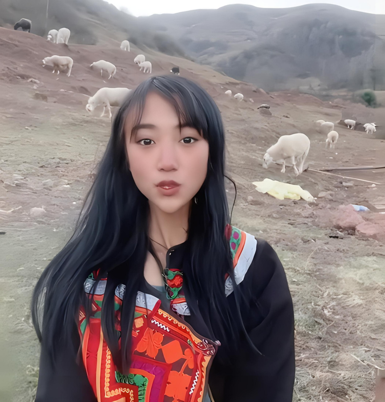 网红"凉山孟阳"人设崩塌,网络诚信成焦点  近日,一位名叫"凉山孟阳"的