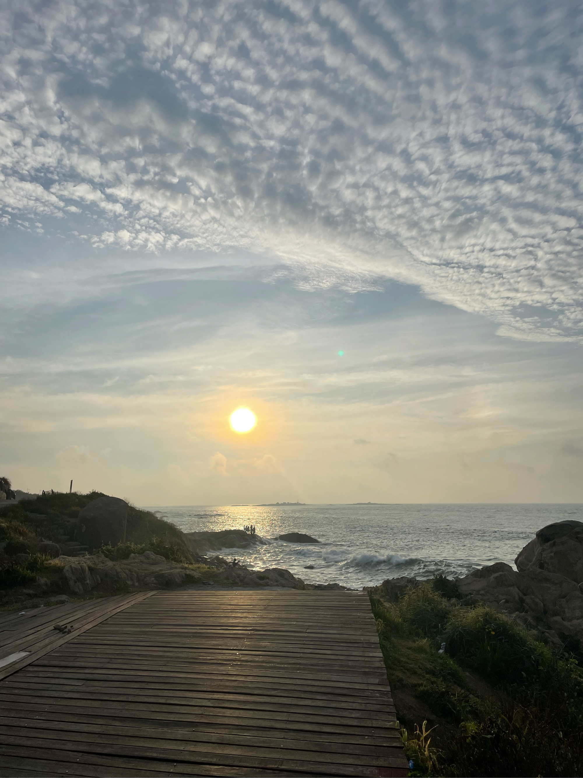 海边落日余晖图片