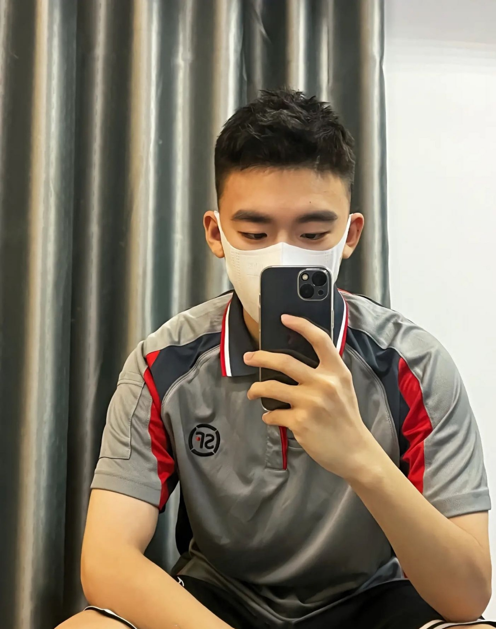 顺丰小哥,要不要给打包快递