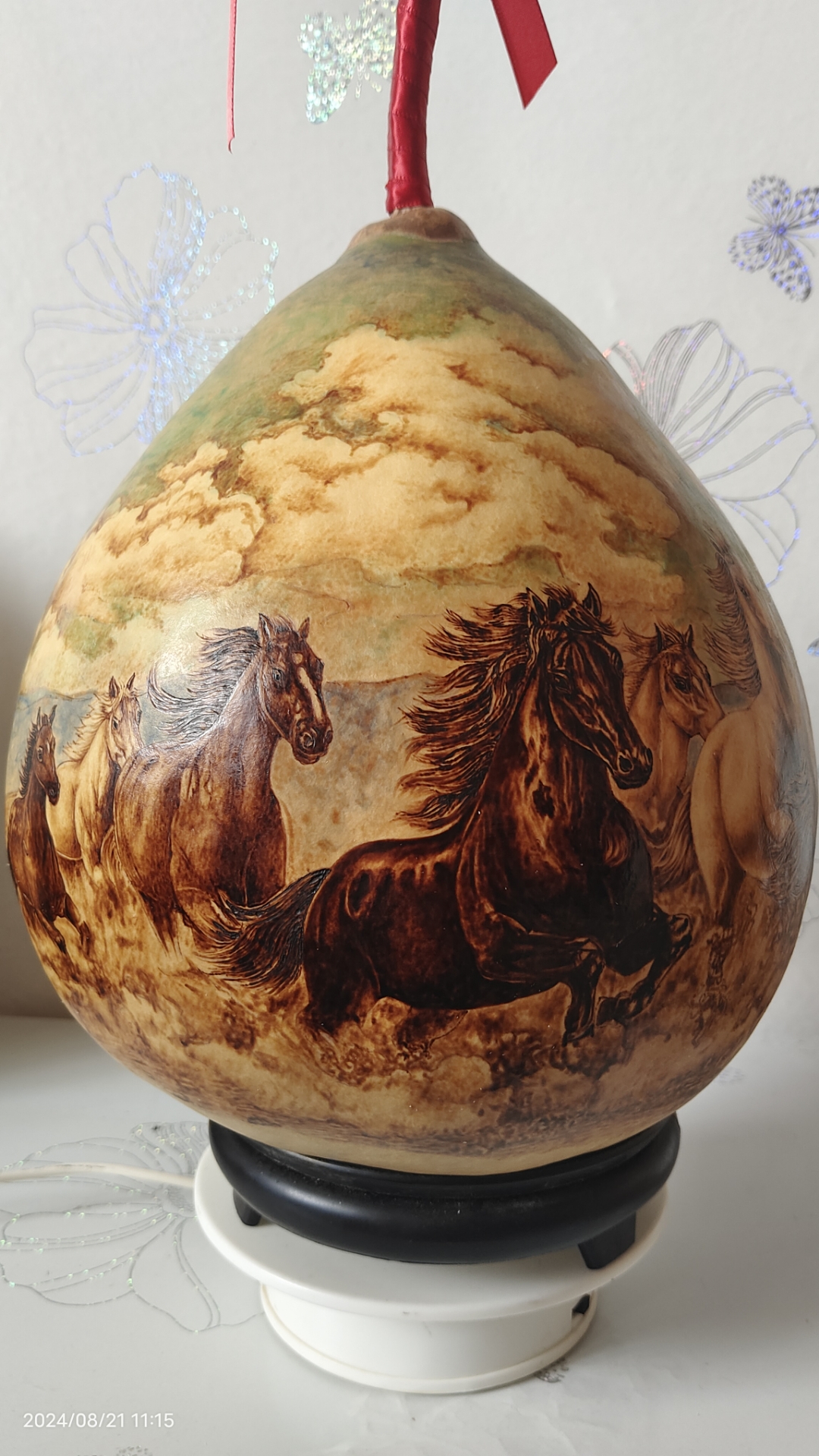 葫芦烙画,八骏图,愿每位朋友,八方来财,一路顺顺顺!