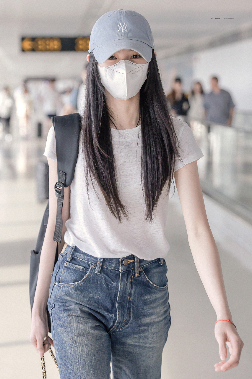 有一种很飒的美法叫:刘浩存穿牛仔裤 676767#娱乐热点抢先知