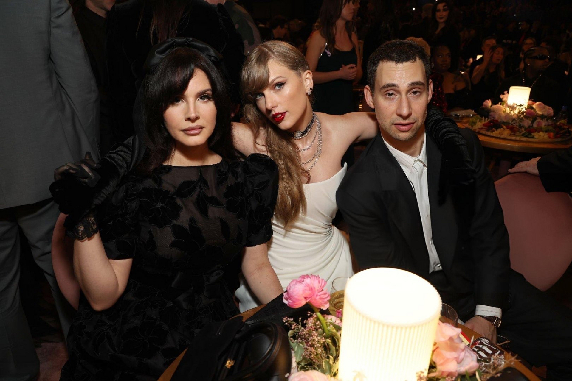 霉霉taylor swift, 打雷姐lana del rey 和 jack antonoff台下合照!