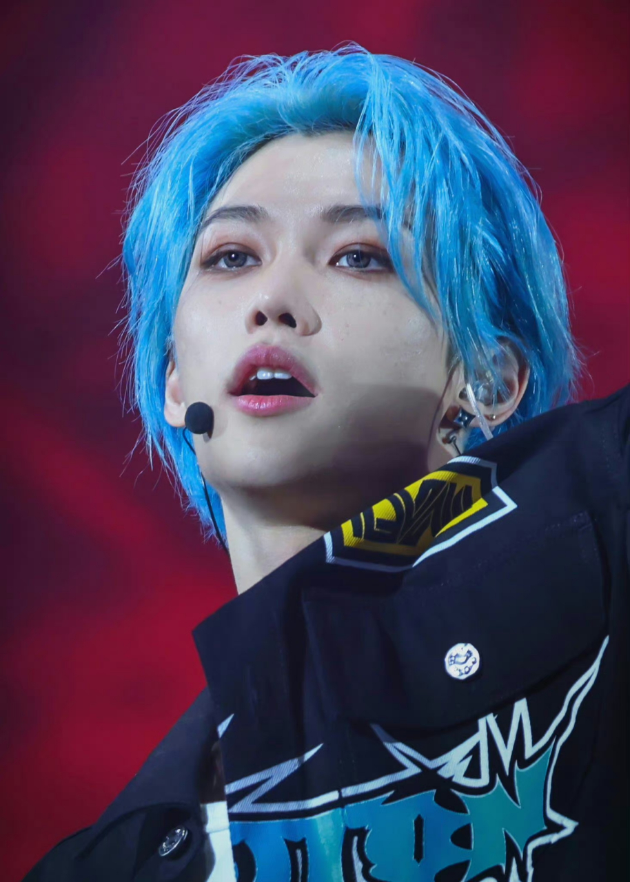 好美的蓝色妖姬,真的不可不看李龙馥的蓝发饭拍…… 676767