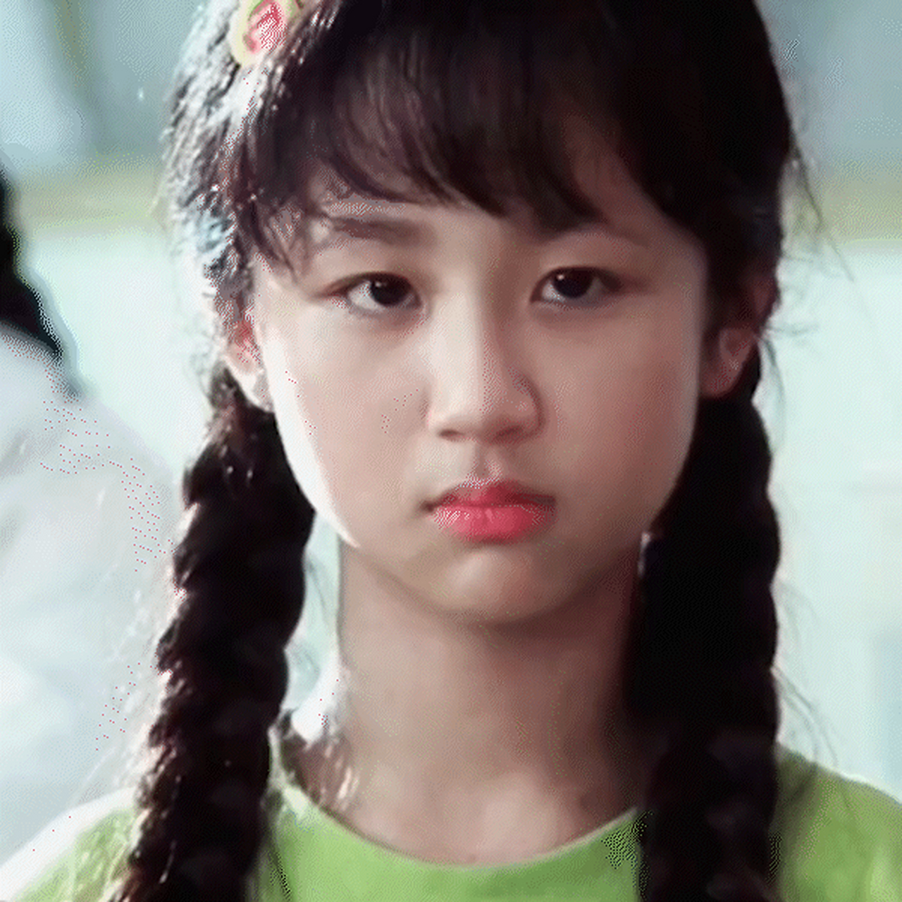 看到杨紫这个发型我真的流下了羡慕的眼泪,是发量王者没错,跪求一个