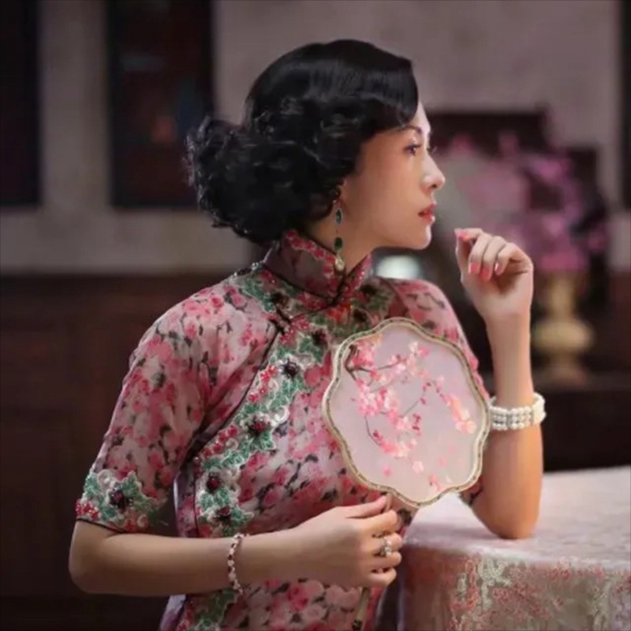 网传章子怡将出演电影版《繁花》中的李李.