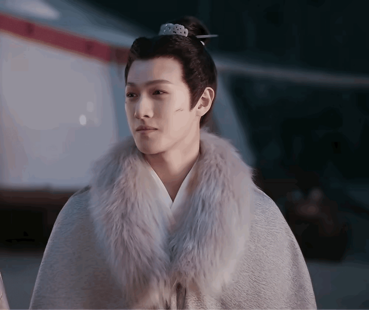 原来李昀锐出演袁善见的时候,刚从训练营出来,难怪那时候气质那么好!