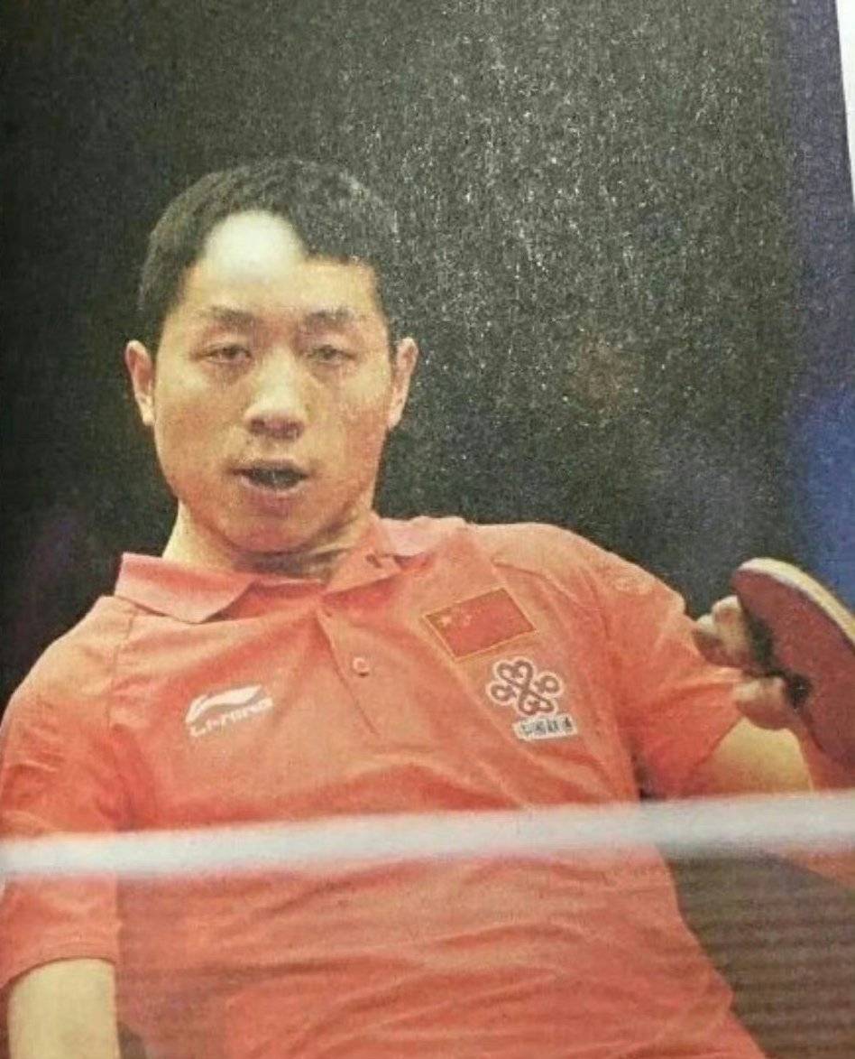 许昕问什么这么搞笑,我觉得是第三张,这张错位秃头更有杀伤力.