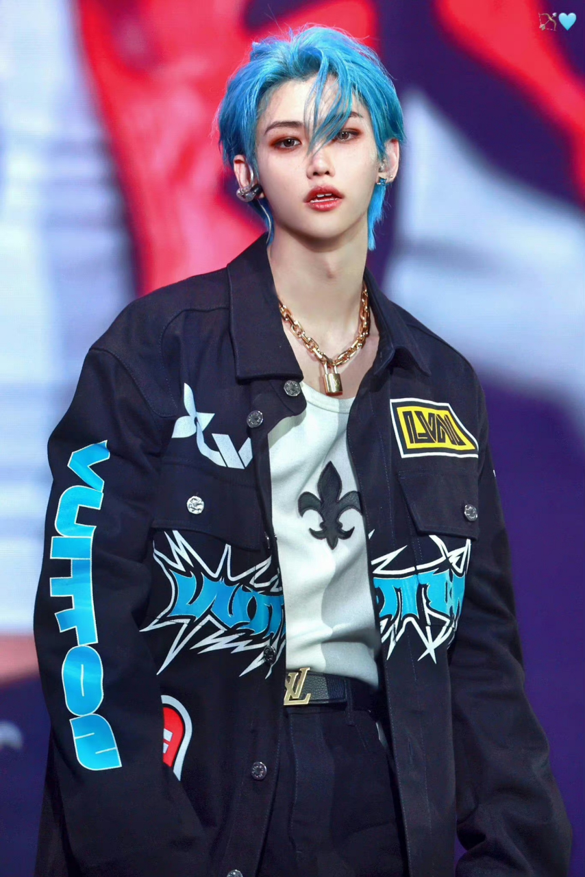 好美的蓝色妖姬,真的不可不看李龙馥的蓝发饭拍…… 676767