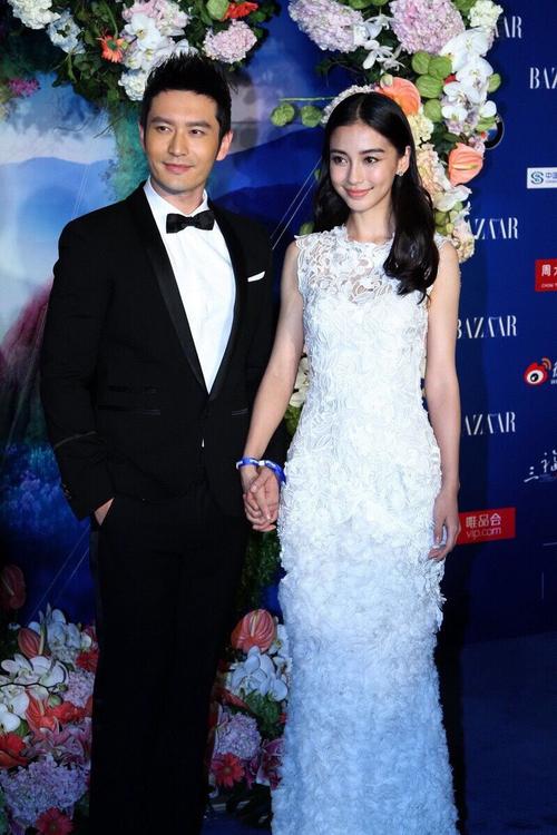 黄晓明angelababy2亿世纪婚礼那天,到场的宾客都是娱乐圈大咖.