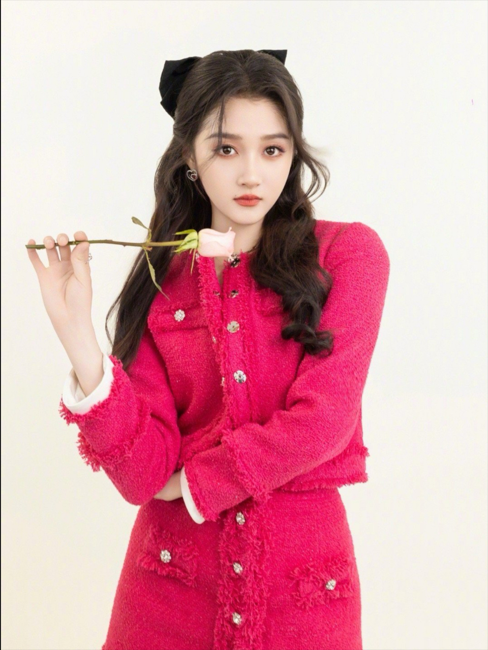 关晓彤的拜年祝福好喜庆!