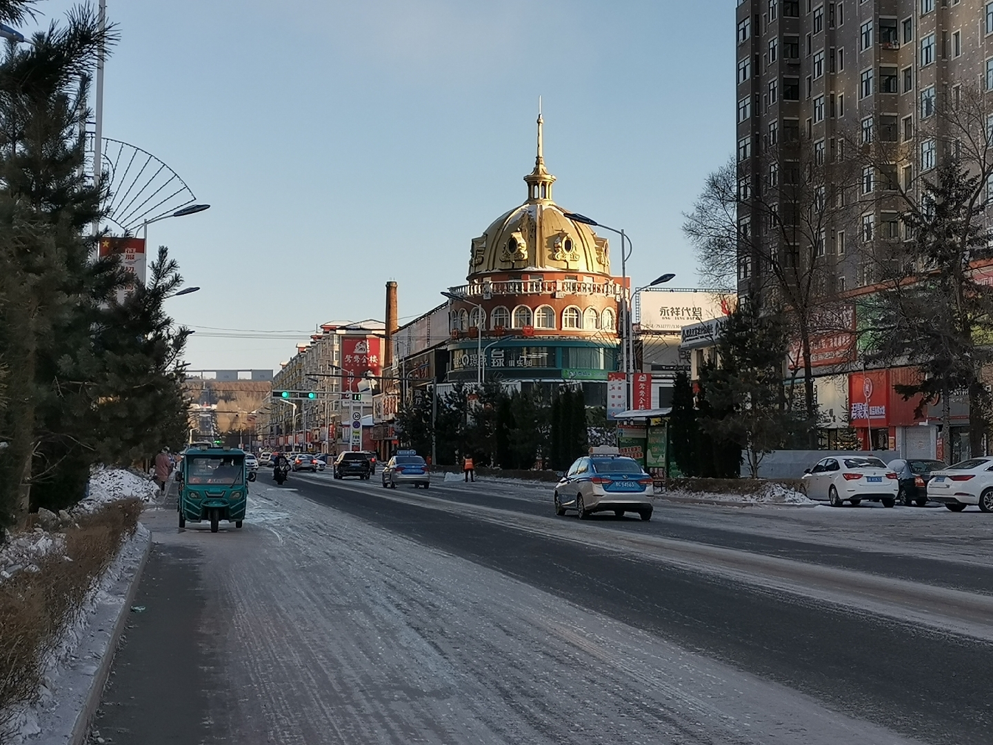 威虎山下海林市街景