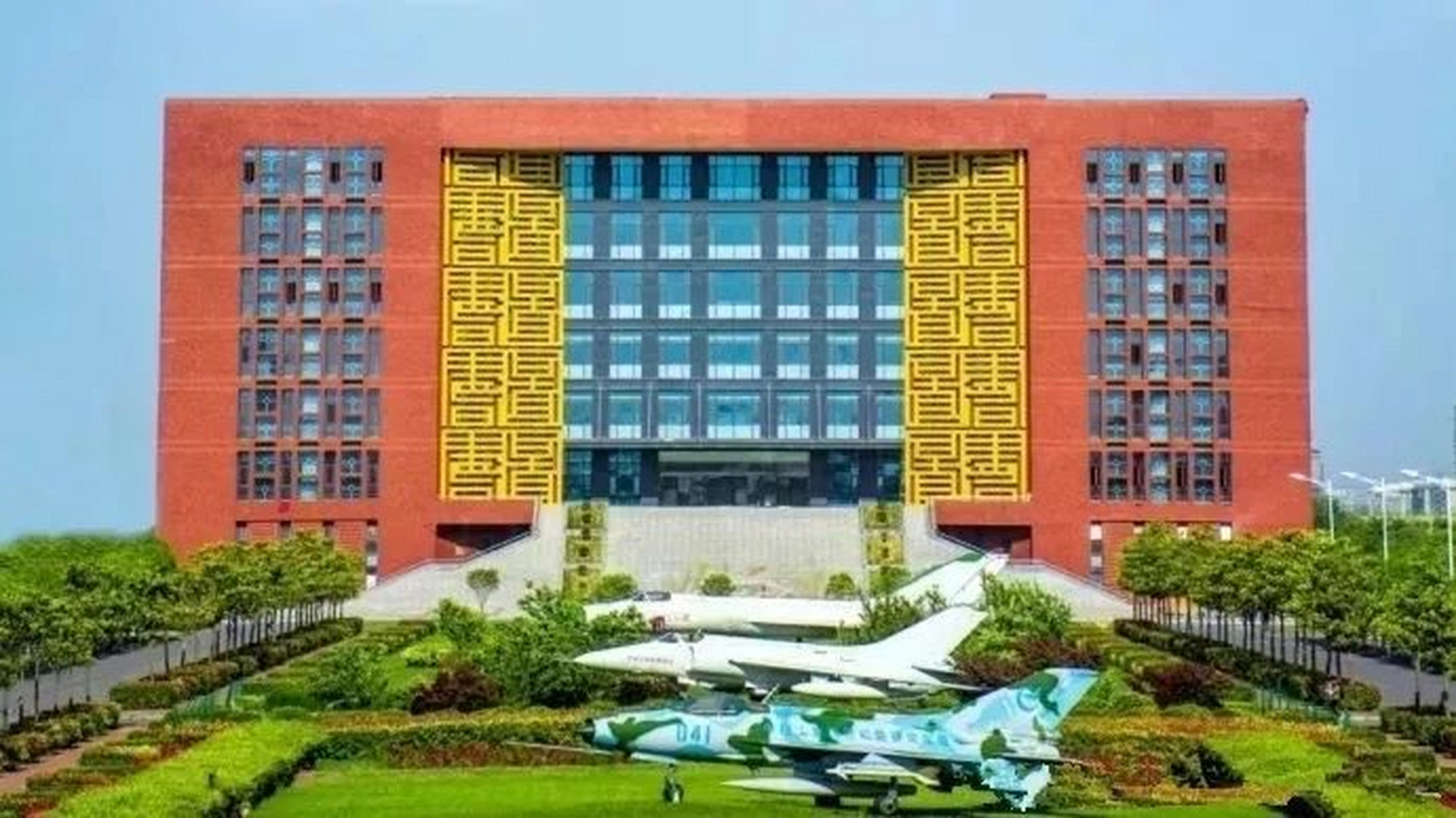 龙子湖高校分享第三期:郑州航空工业管理学院 郑州航空工业管理学院