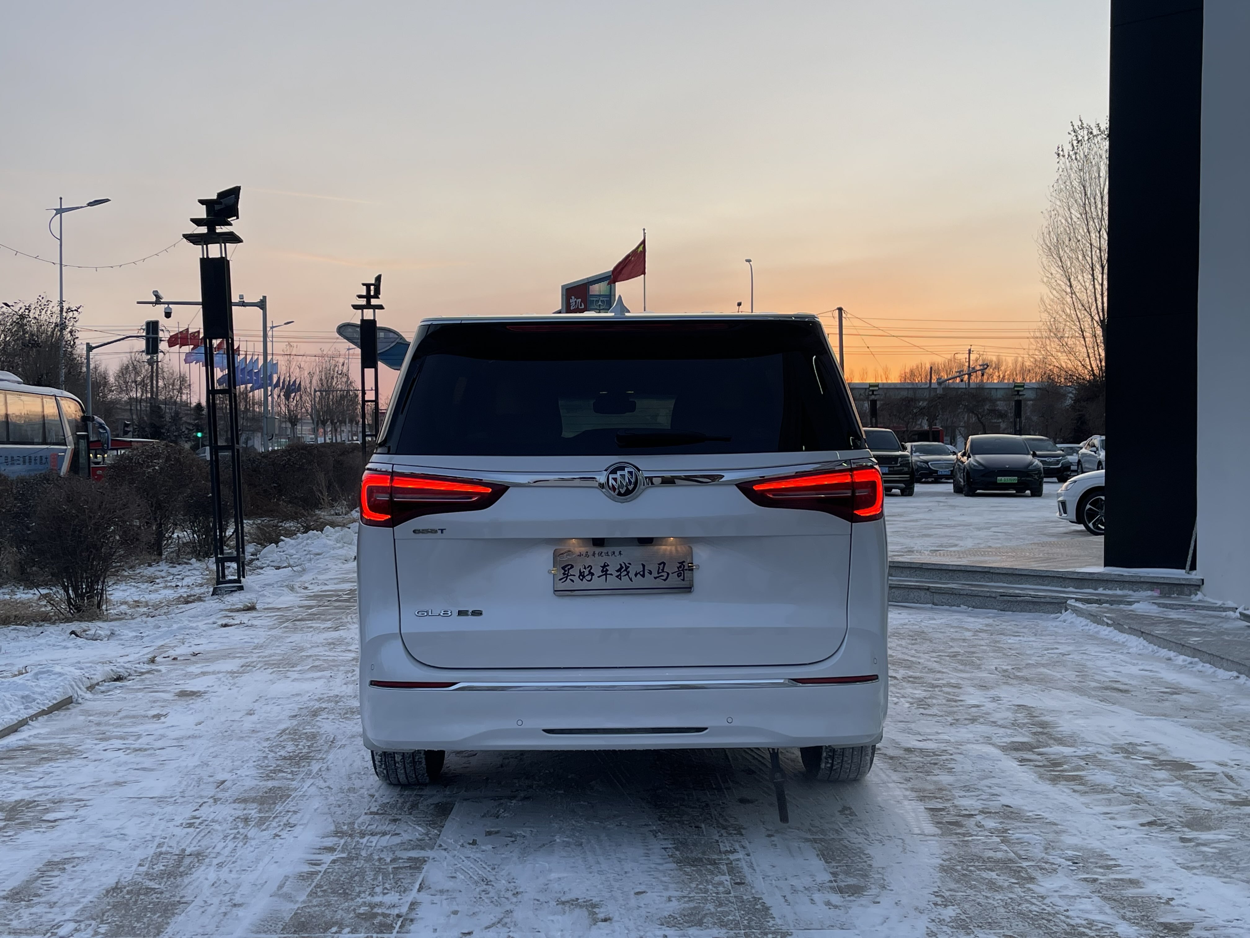 别克gl8 2022款 es陆尊 653t 尊享型,原漆,3.3万公里.