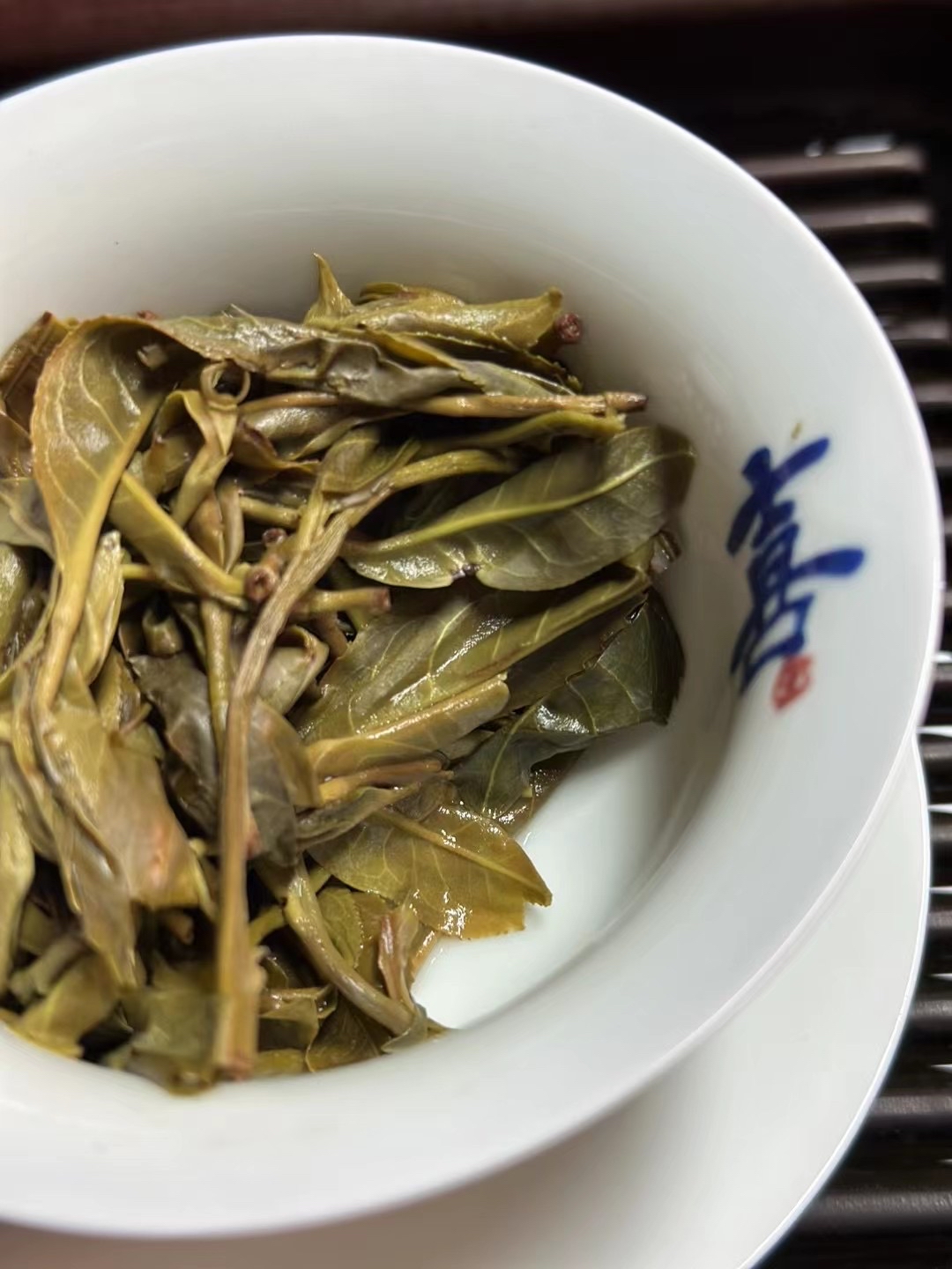 白茶园古树茶口感特点图片