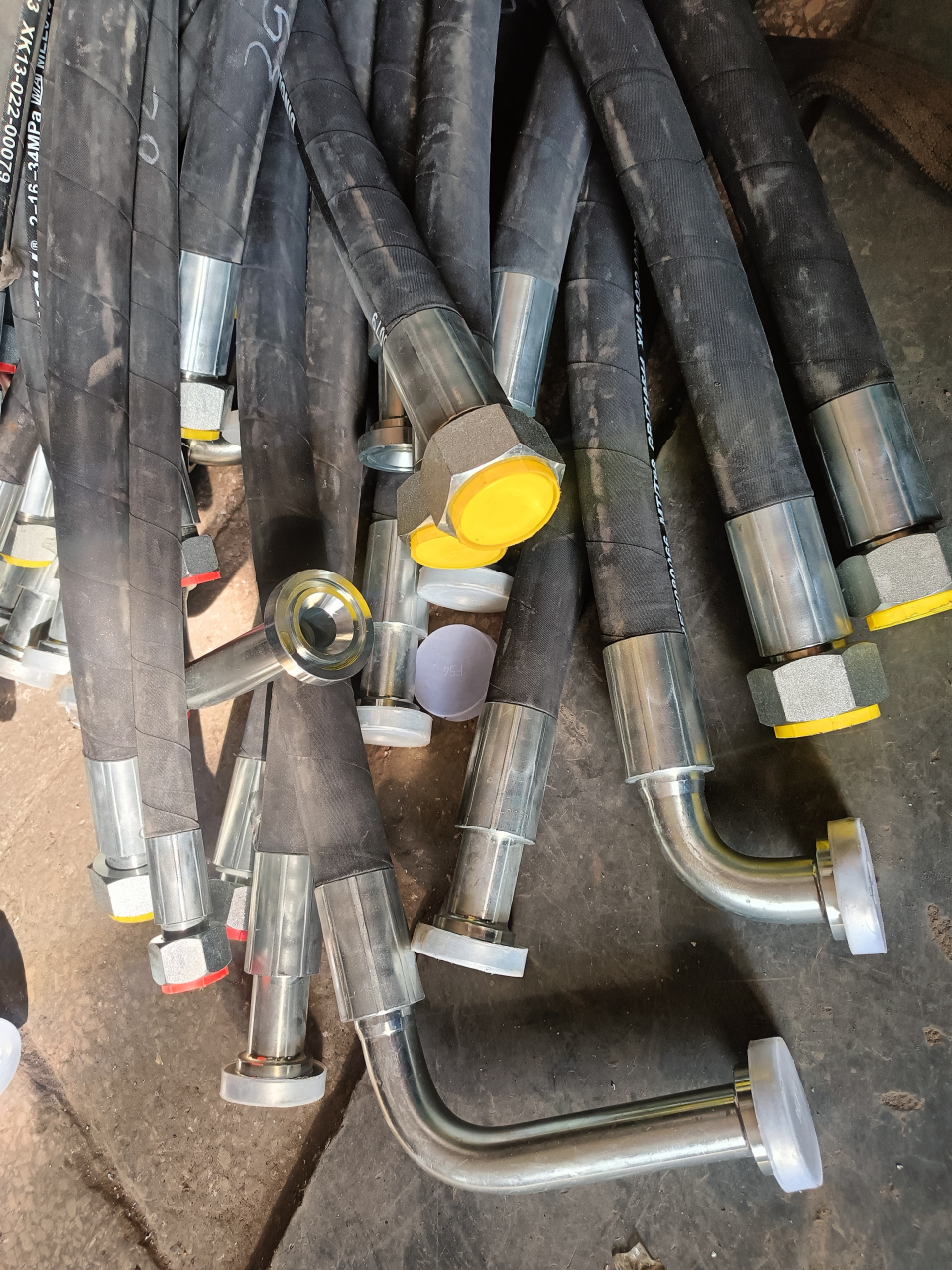 高压油管总成规格齐全,根据尺寸定制,使用寿命长