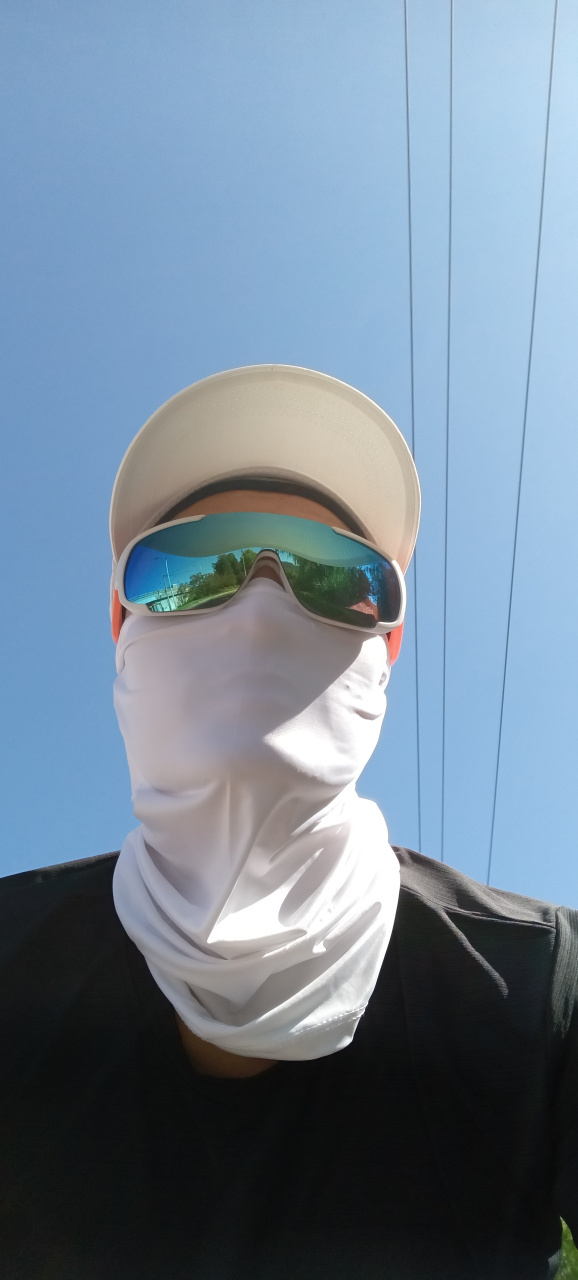 无论夏天多少度,总有蒙面大侠在路上