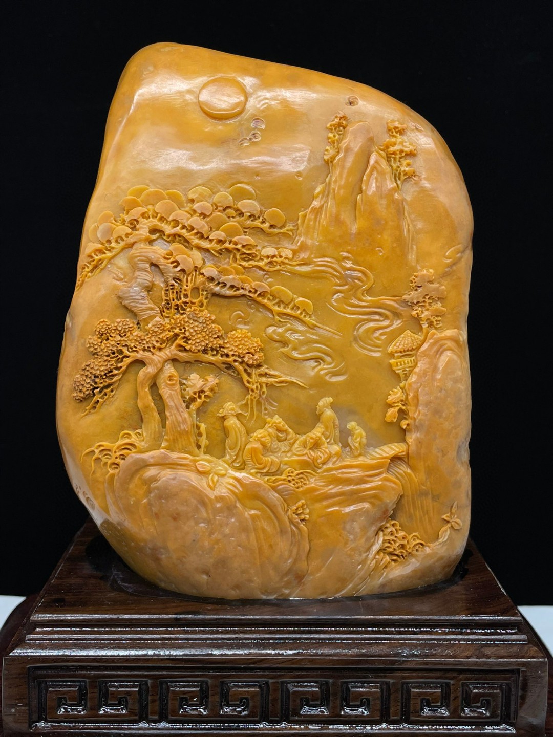 精品田黄石雕刻浮雕山水人物摆件《访友图》工艺精湛;麦芽黄色,石质
