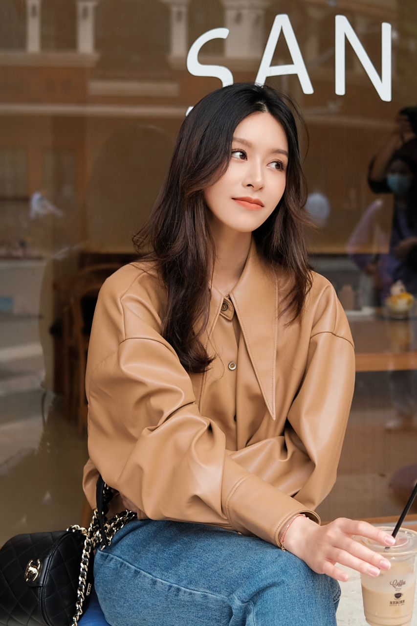 "弯道超车"#文咏珊# ,与#杨颖# 明争暗斗多年,也算逆天改命.