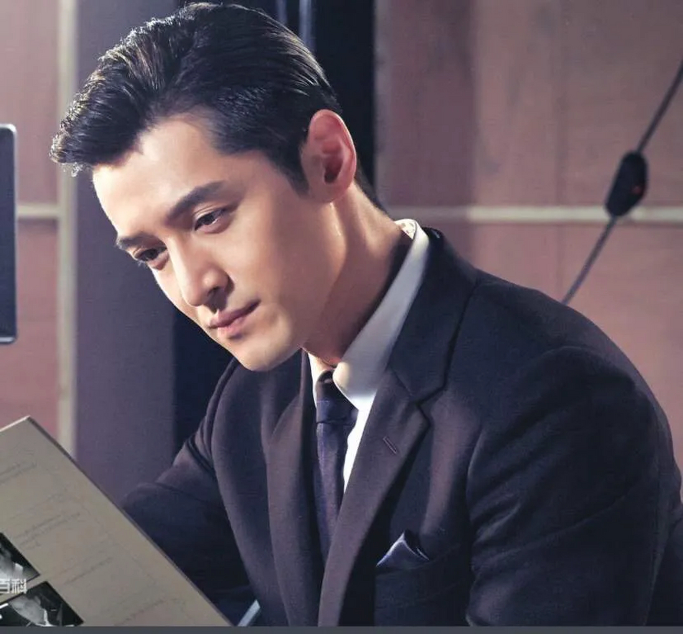 在《琅琊榜》和《伪装者》之后,胡歌的扛收视率能力不容小觑.