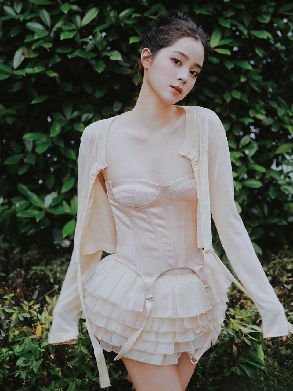 欧阳娜娜的性感写真,青春洋溢!