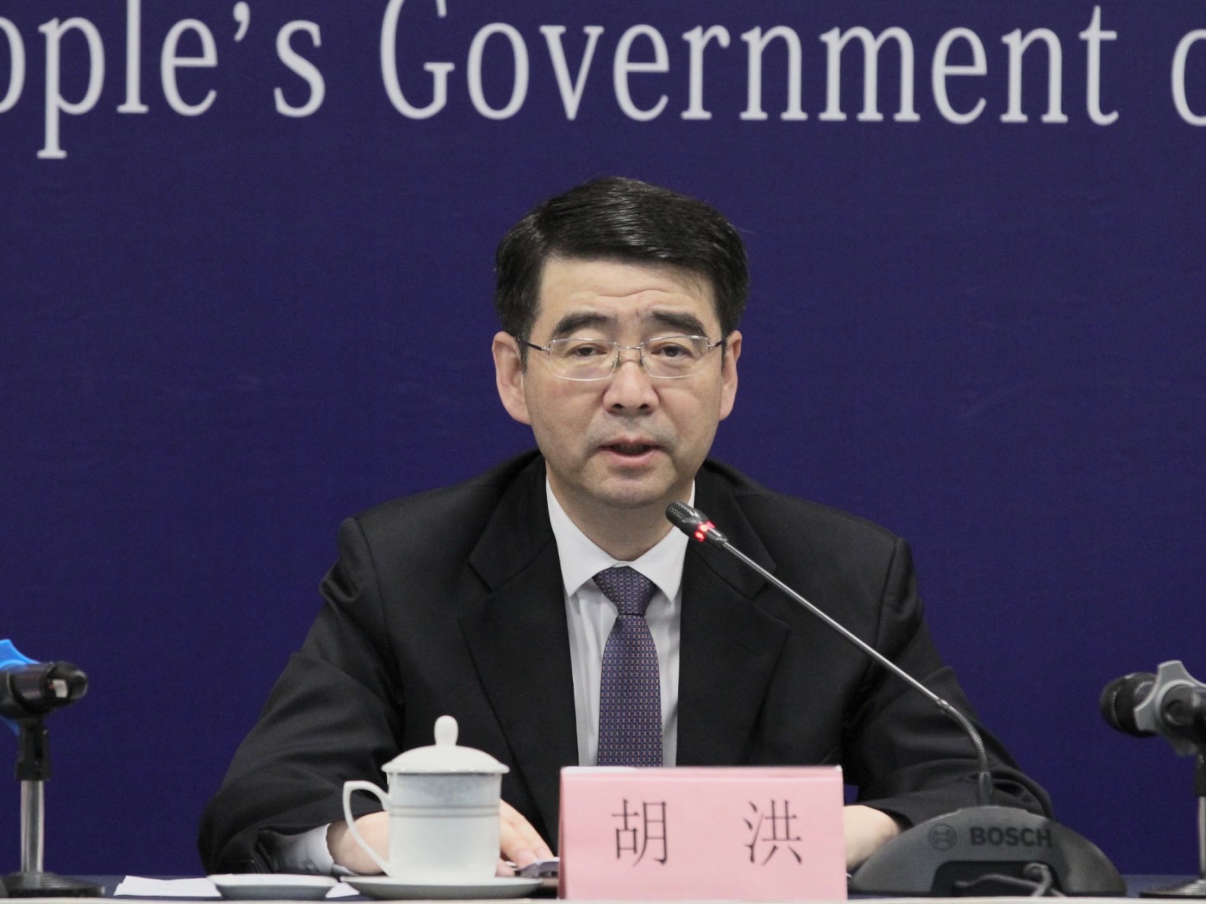 广东省政府副秘书长胡洪在省新闻办发布会上表示,作为民营经济大省