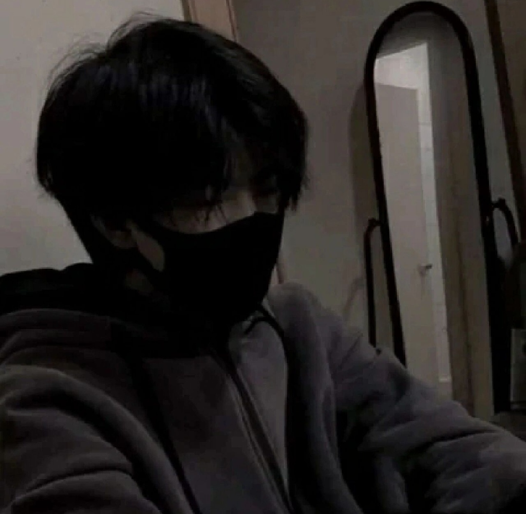 男生侧脸头像帅气