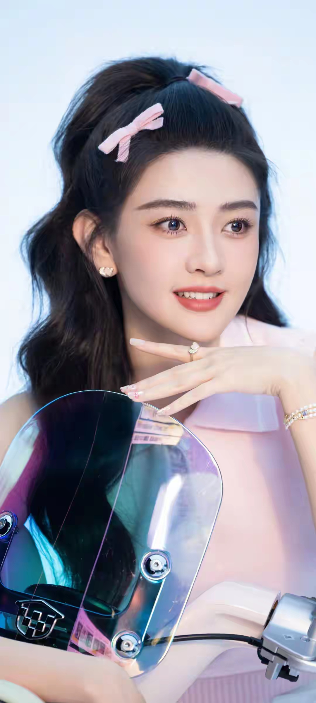 听说最近她有新作品动态,粉丝都跟过年似的,就盼着她新角色能赶紧露脸