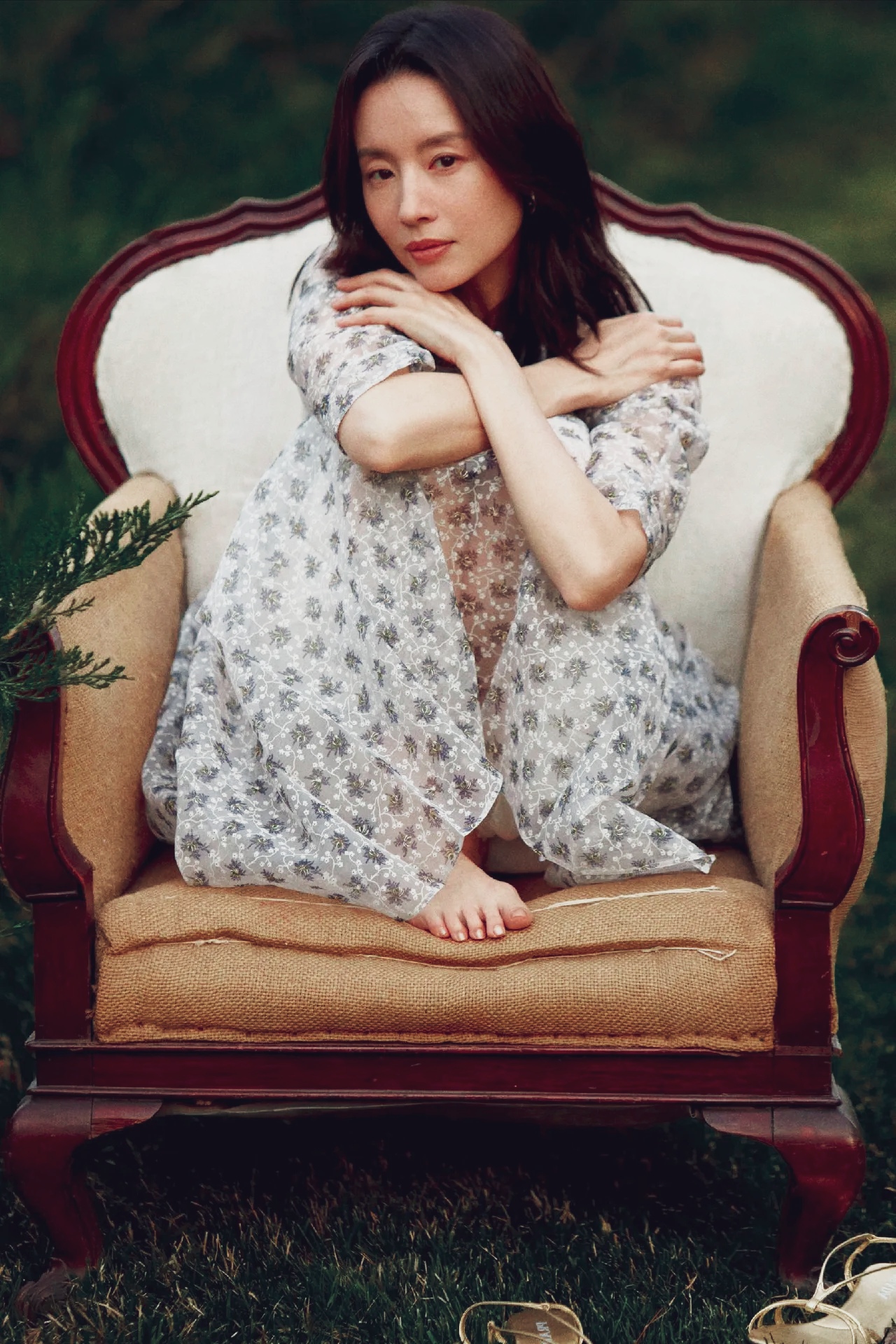 董洁美照再现女神风采 董洁一组美照在网上掀起波澜