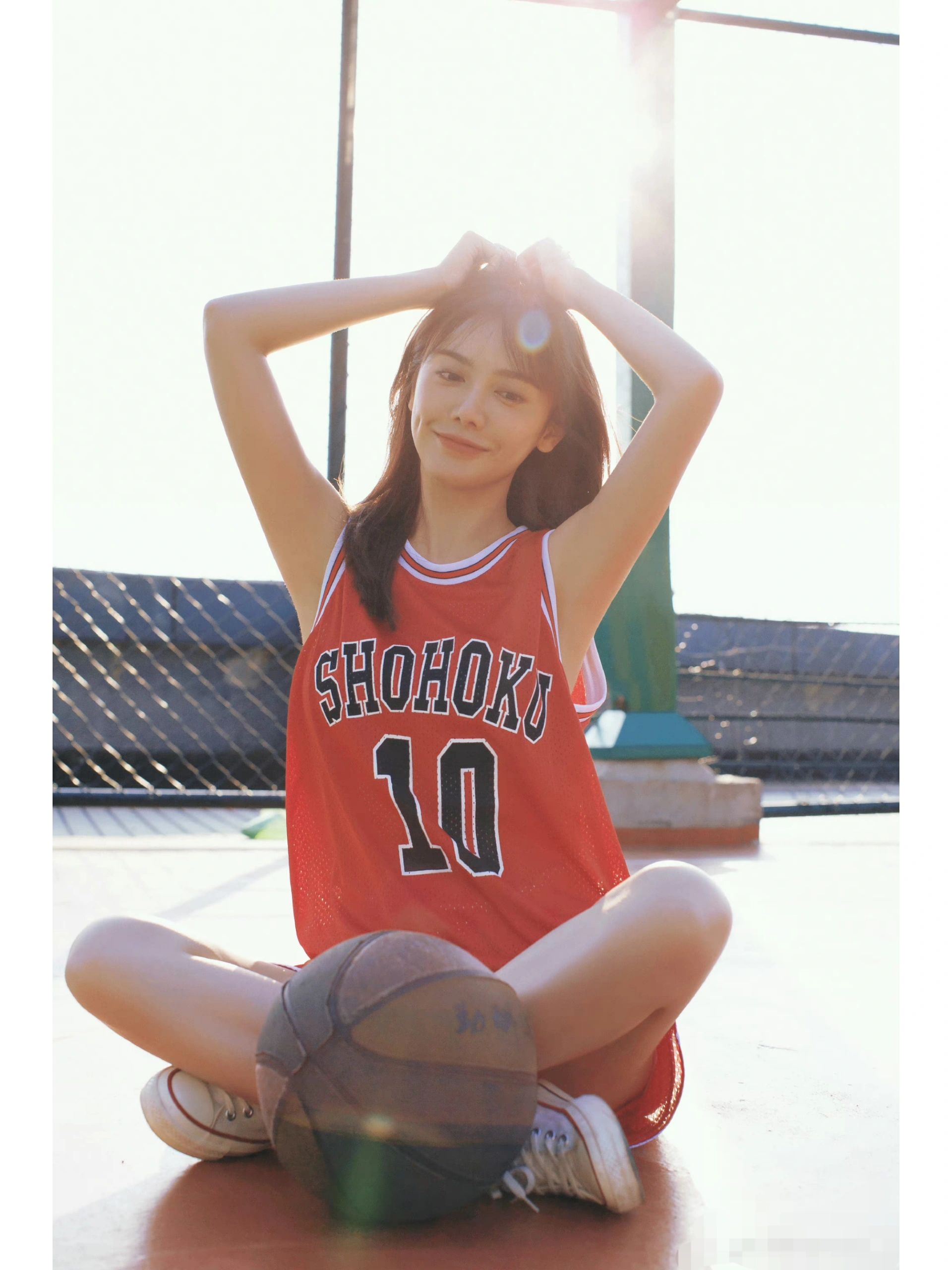 篮球少女美娜,穿球衣太帅了!#性感好身材