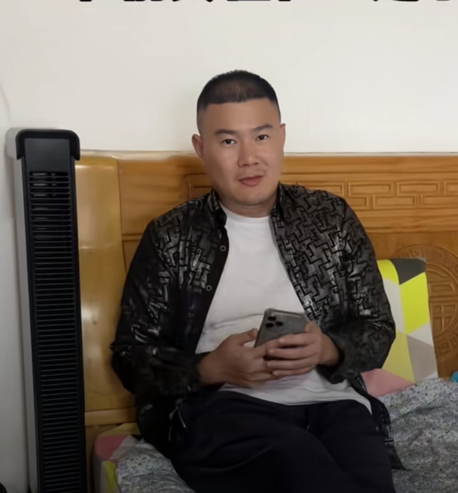 离婚两年多了,前夫第一次主动打电话过来,说儿子人生中第一次高考