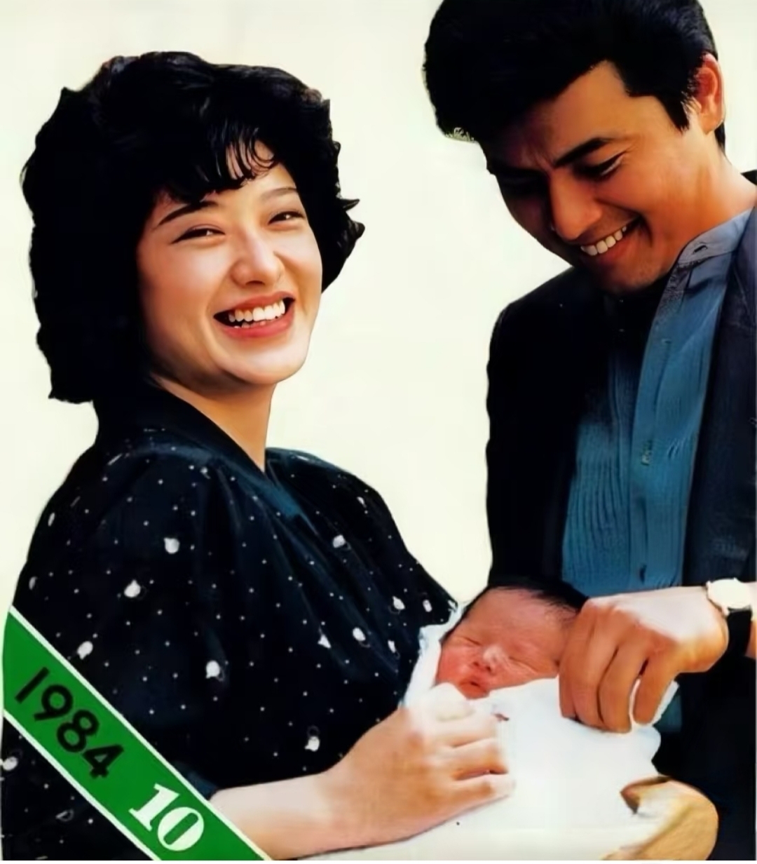 山口百惠的婚姻生活如何#