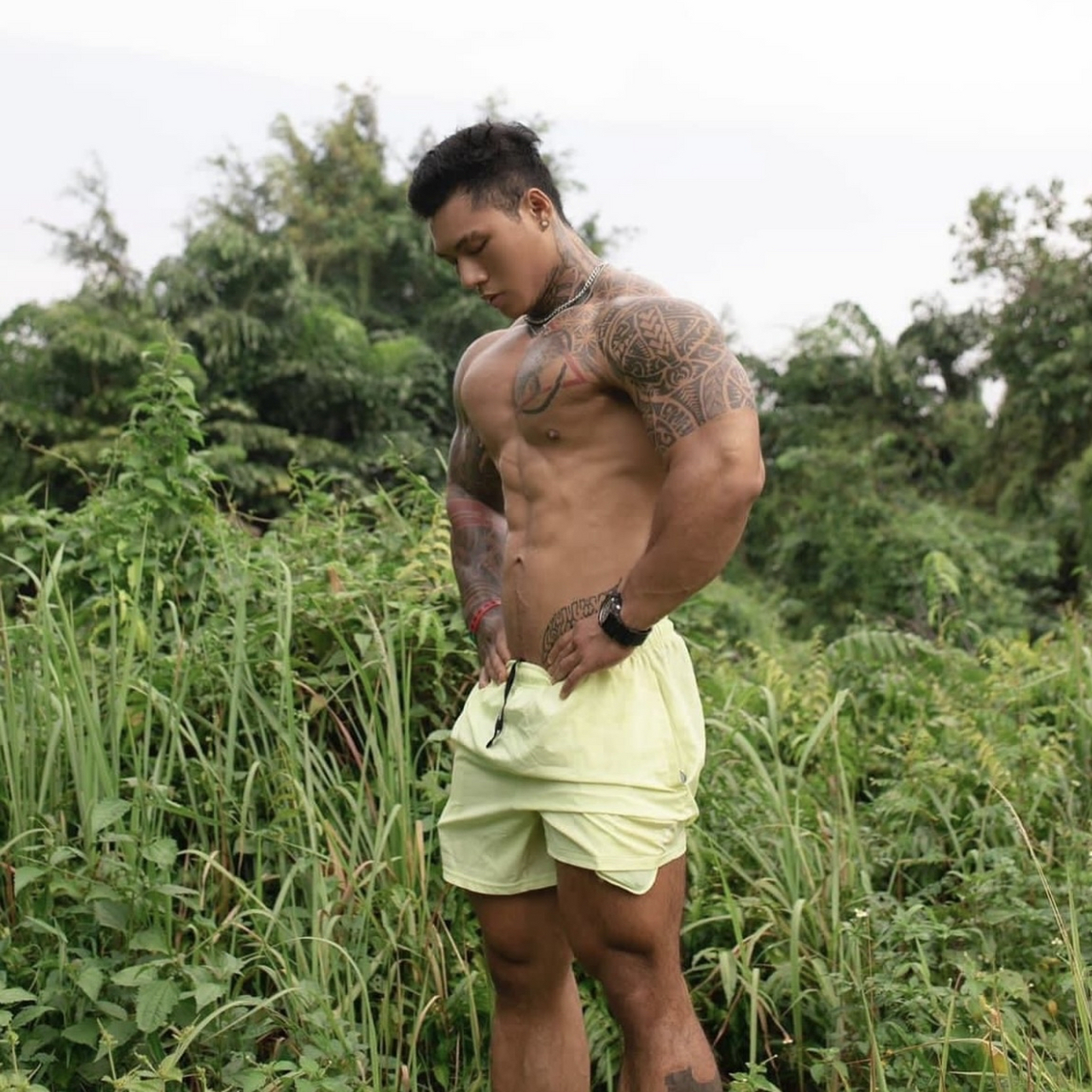 下午好,有点帅哦#动态夏日征集令# #肌肉型男# #健美# #肌肉男模