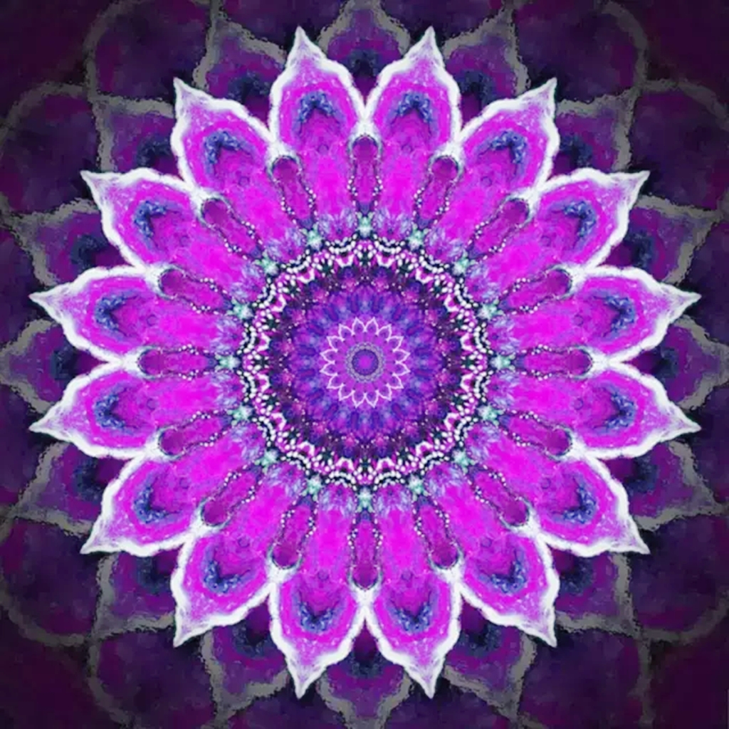 顶轮打开可以与上天宇宙的力量相连接,可以与大自然更好的融合