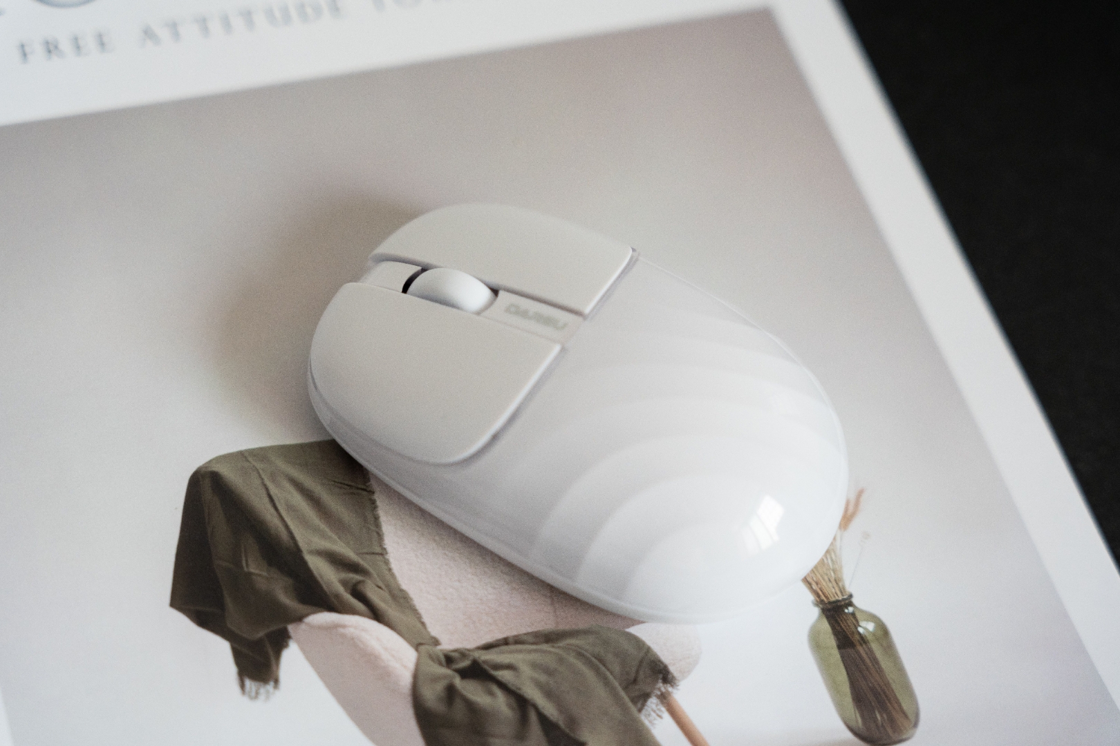 价格厚道,便携性极高,达尔优水波纹无线鼠标体验  作为电脑最重要的