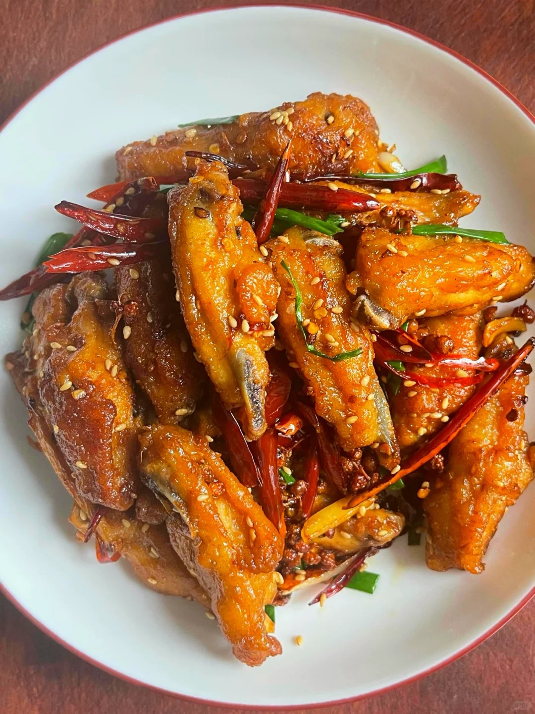 喜欢的朋友快来试试吧,真的巨好吃,记得没有饭搭子也要香辣鸡翅图片