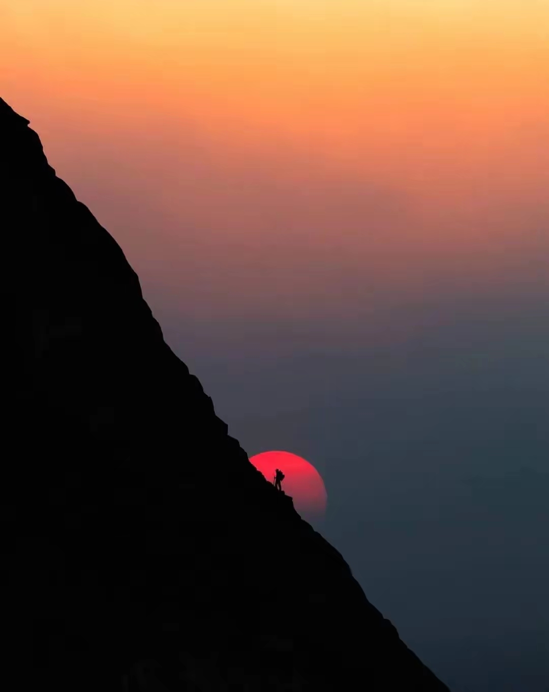 爬山 文/竹林居士