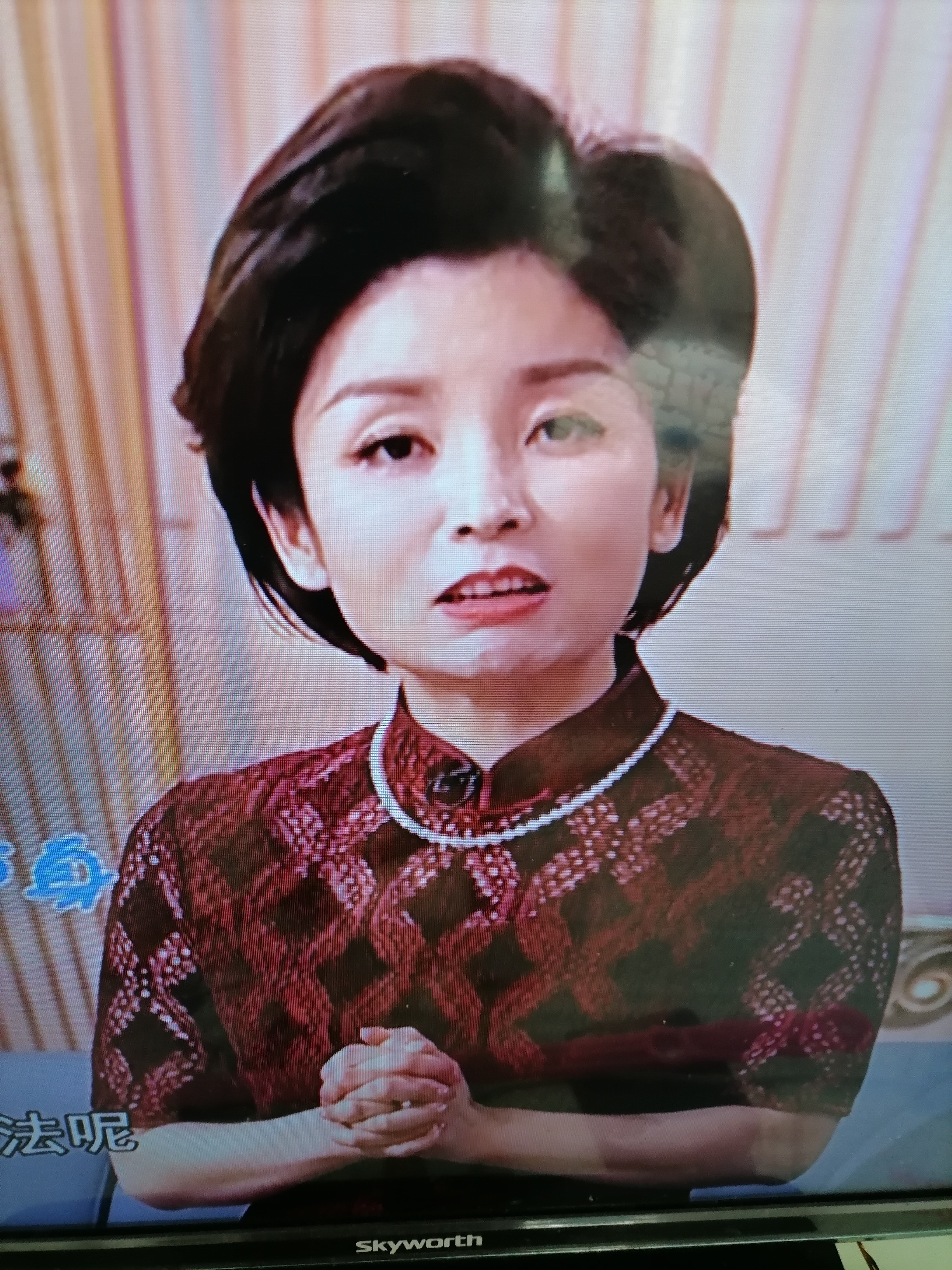 干嘛非要在电视台说七道八的呢?