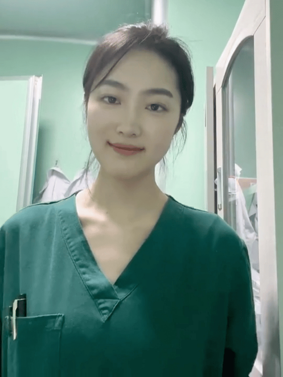 你愿意娶一个男科女医生吗?