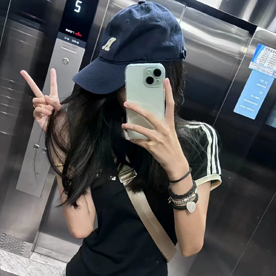 对镜照女头 私信拿图