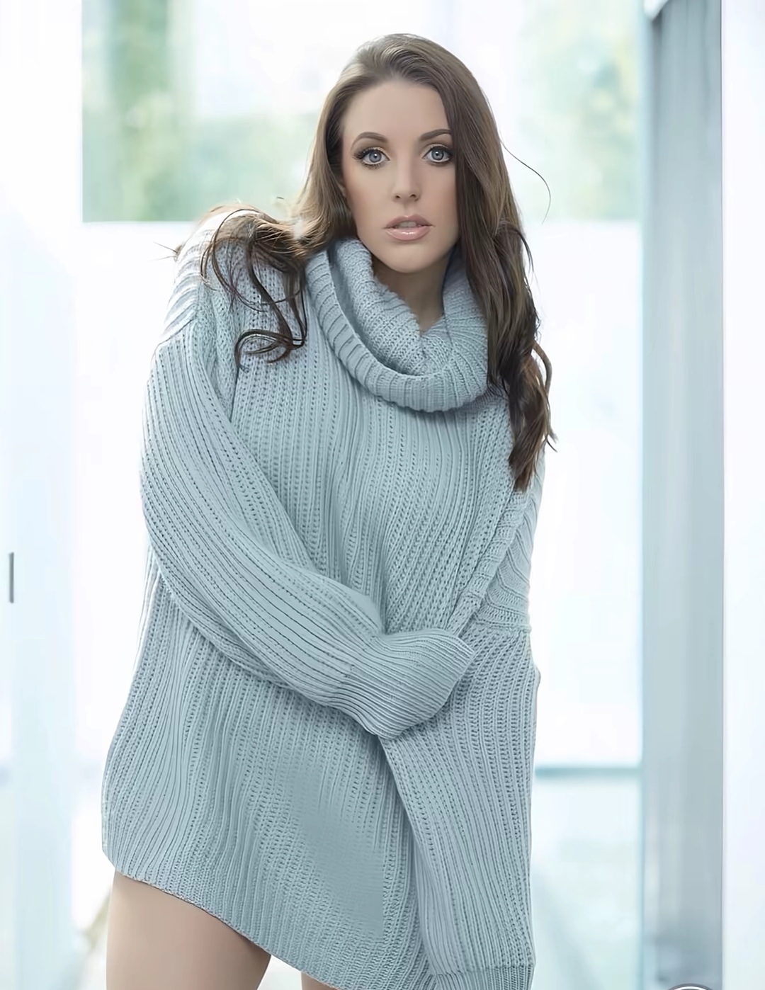 长发美女时尚有风趣#养眼美女