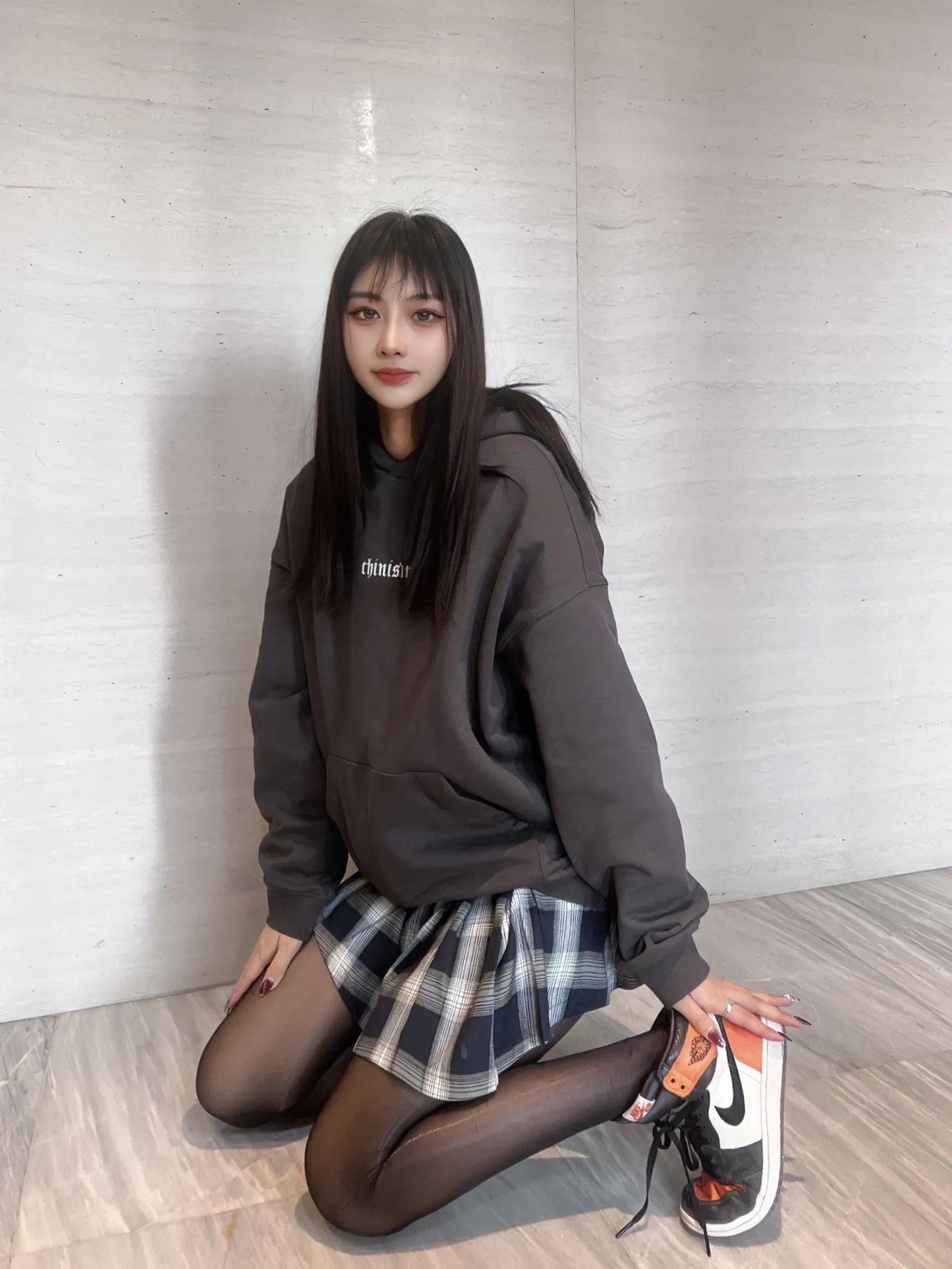 aj小姐姐#美腿# #性感好身材# #丝袜美腿